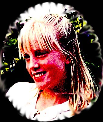 luciblack.JPG (47880 bytes)